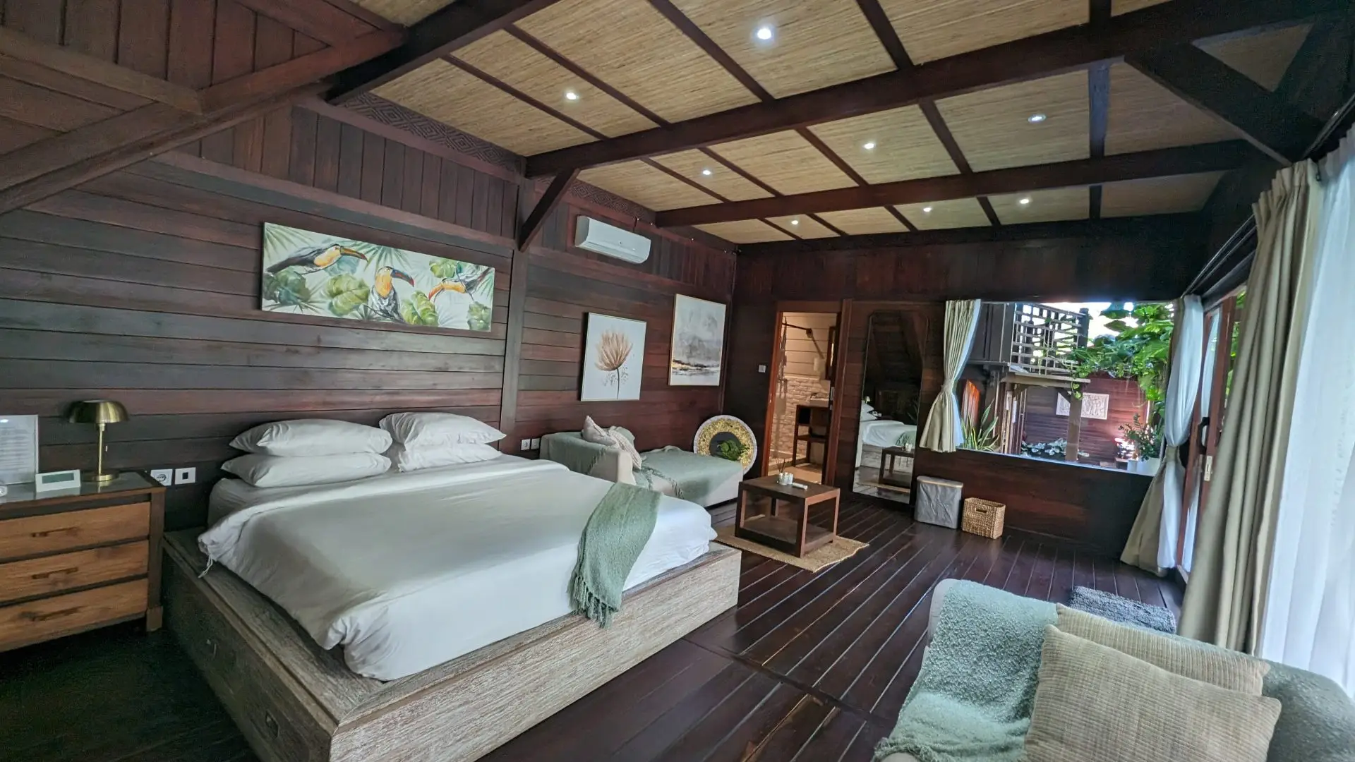 Bali Beginnings premium room